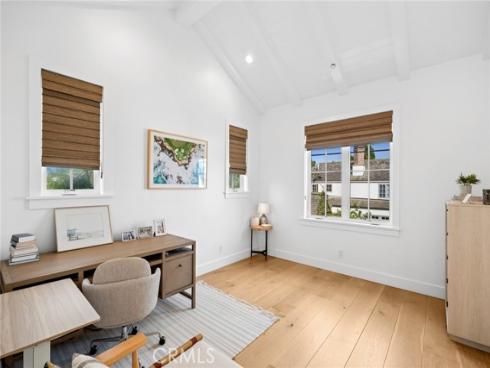 460  Santa Ana   Avenue, Newport Beach, CA