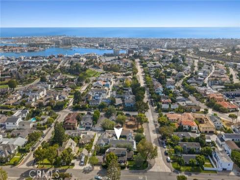 460  Santa Ana   Avenue, Newport Beach, CA