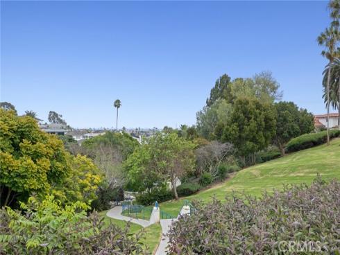 460  Santa Ana   Avenue, Newport Beach, CA