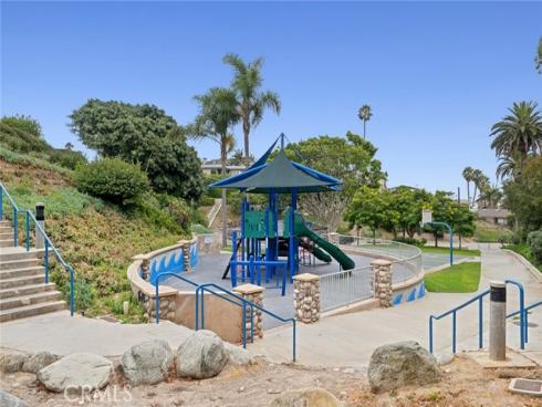 460  Santa Ana   Avenue, Newport Beach, CA