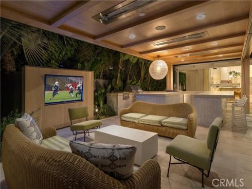 2419  Santiago  , Newport Beach, CA