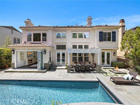 16  Regents  , Newport Beach, CA