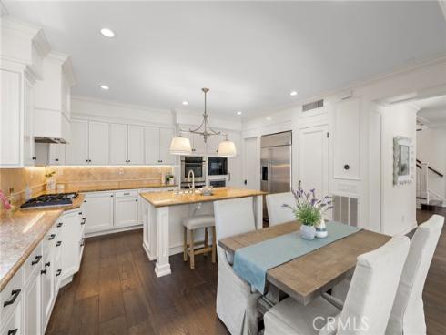 16  Regents  , Newport Beach, CA