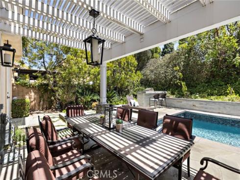 16  Regents  , Newport Beach, CA