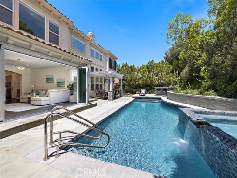 16  Regents  , Newport Beach, CA