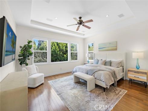 16  Regents  , Newport Beach, CA