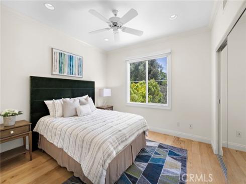 16  Regents  , Newport Beach, CA