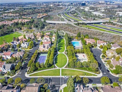 16  Regents  , Newport Beach, CA