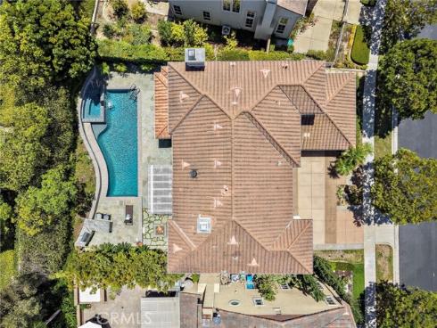 16  Regents  , Newport Beach, CA
