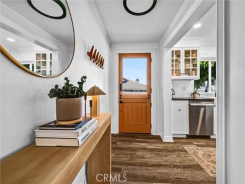 2504  University  , Newport Beach, CA