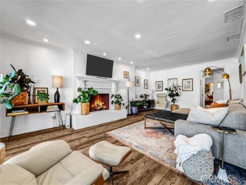 2504  University  , Newport Beach, CA