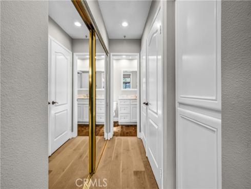 200 Paris 304 Lane, Newport Beach, CA