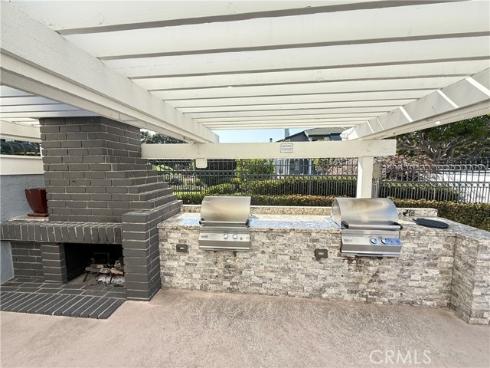 200 Paris 304 Lane, Newport Beach, CA