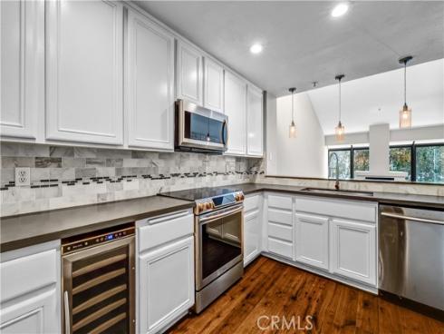 200 Paris 304 Lane, Newport Beach, CA