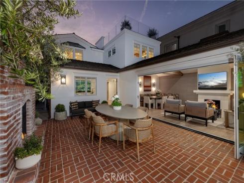 2771 Bayshore , Newport Beach, CA