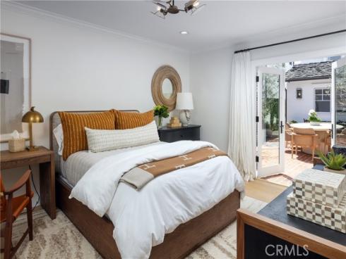 2771 Bayshore , Newport Beach, CA