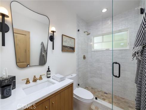 2771 Bayshore , Newport Beach, CA