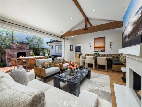 2771 Bayshore , Newport Beach, CA
