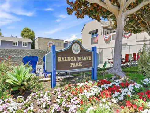206  Agate  , Newport Beach, CA