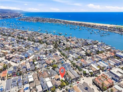 206  Agate  , Newport Beach, CA