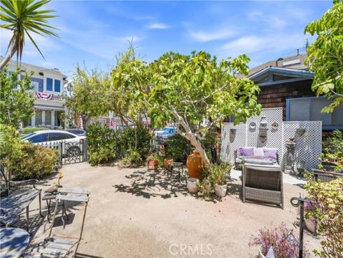 206  Agate  , Newport Beach, CA