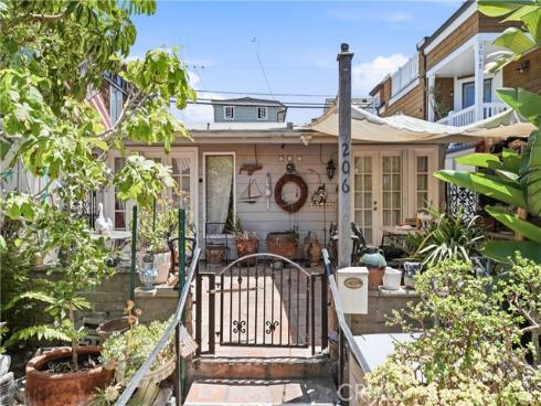 206  Agate  , Newport Beach, CA