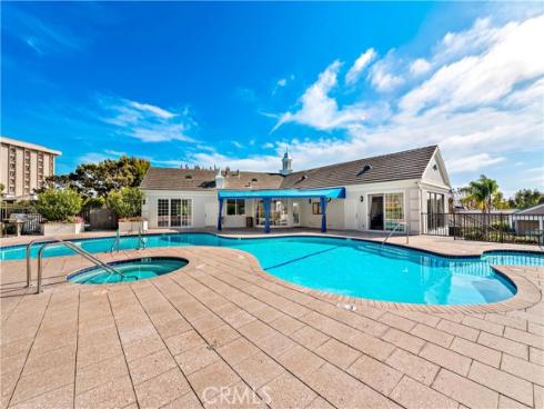 300  Cagney  206 , Newport Beach, CA