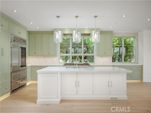 225  Diamond  , Newport Beach, CA