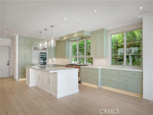 225  Diamond  , Newport Beach, CA