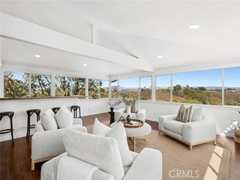 608 Saint James Place, Newport Beach, CA