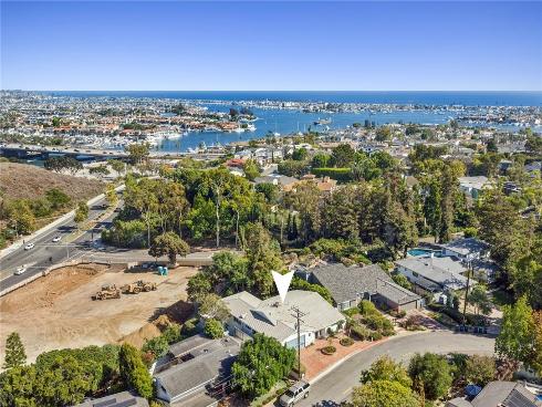 608 Saint James Place, Newport Beach, CA