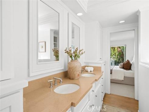608 Saint James Place, Newport Beach, CA