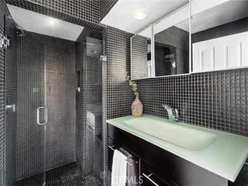 608 Saint James Place, Newport Beach, CA