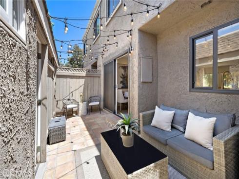 36  Starfish   Court, Newport Beach, CA