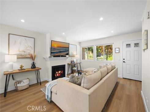 36  Starfish   Court, Newport Beach, CA