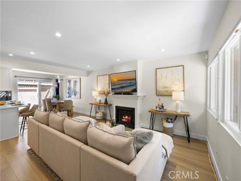 36  Starfish   Court, Newport Beach, CA