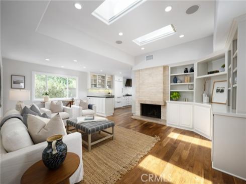 2101 Yacht Daphne , Newport Beach, CA