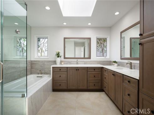 2101 Yacht Daphne , Newport Beach, CA