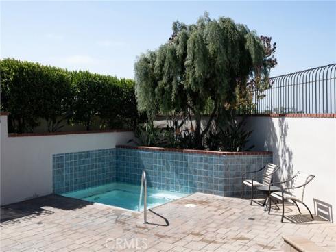 2101 Yacht Daphne , Newport Beach, CA