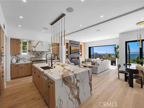 28  Surfspray Bluff  , Newport Coast, CA