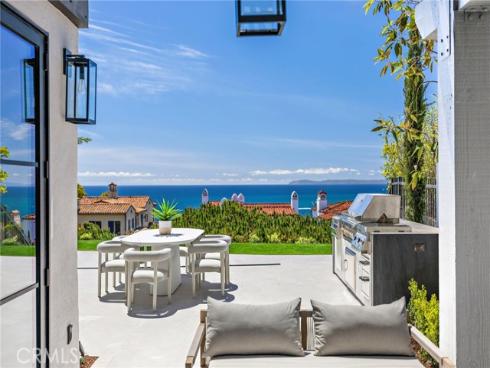 28  Surfspray Bluff  , Newport Coast, CA