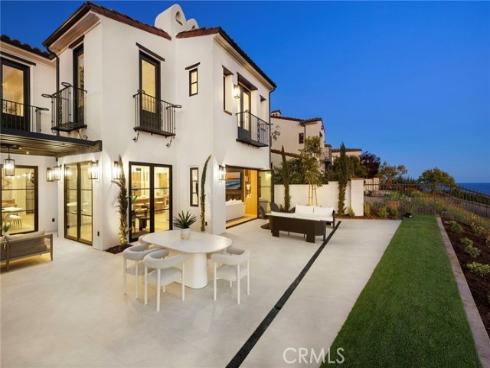 28  Surfspray Bluff  , Newport Coast, CA