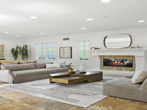 28 Sandy Cv , Newport Coast, CA