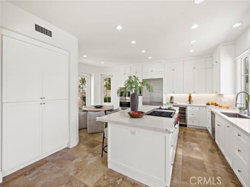 28 Sandy Cv , Newport Coast, CA