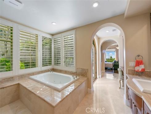31 Overlook , Newport Coast, CA