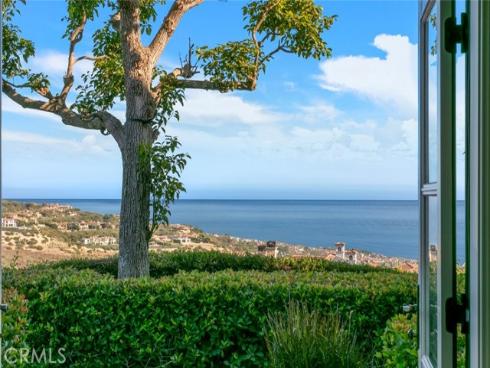 18 Sail Vista , Newport Coast, CA
