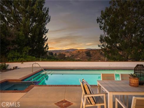 10181 Overhill Drive, North Tustin, CA