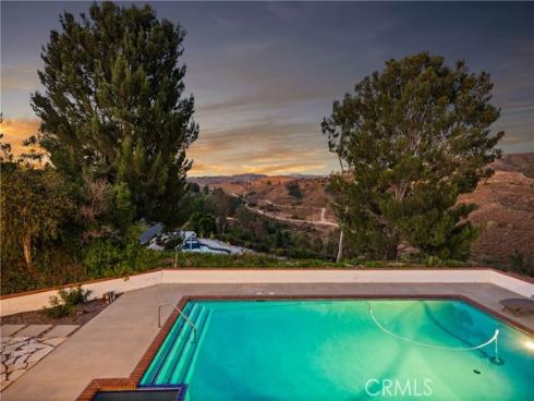 10181 Overhill Drive, North Tustin, CA