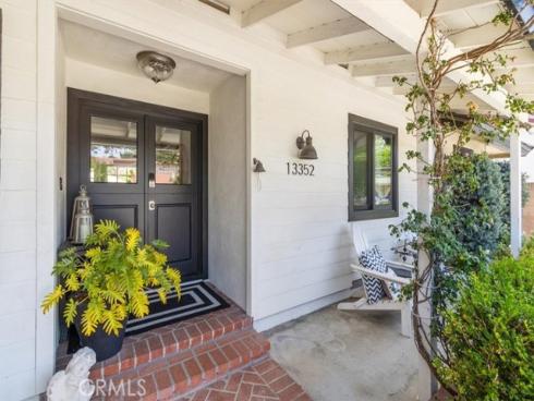 13352  Fairmont   Way, North Tustin, CA