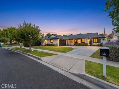 13352  Fairmont   Way, North Tustin, CA